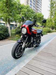 Kawasaki Z900RS 950 cc - фото 1