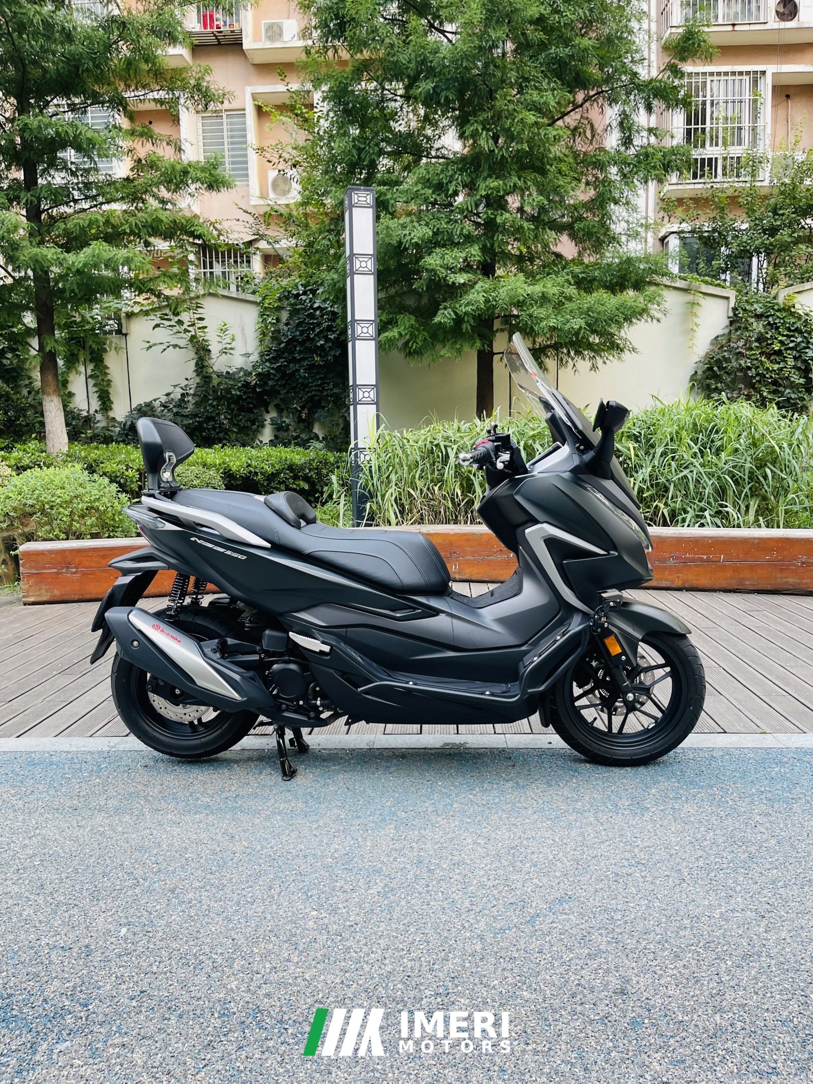 2022 Honda NSS350