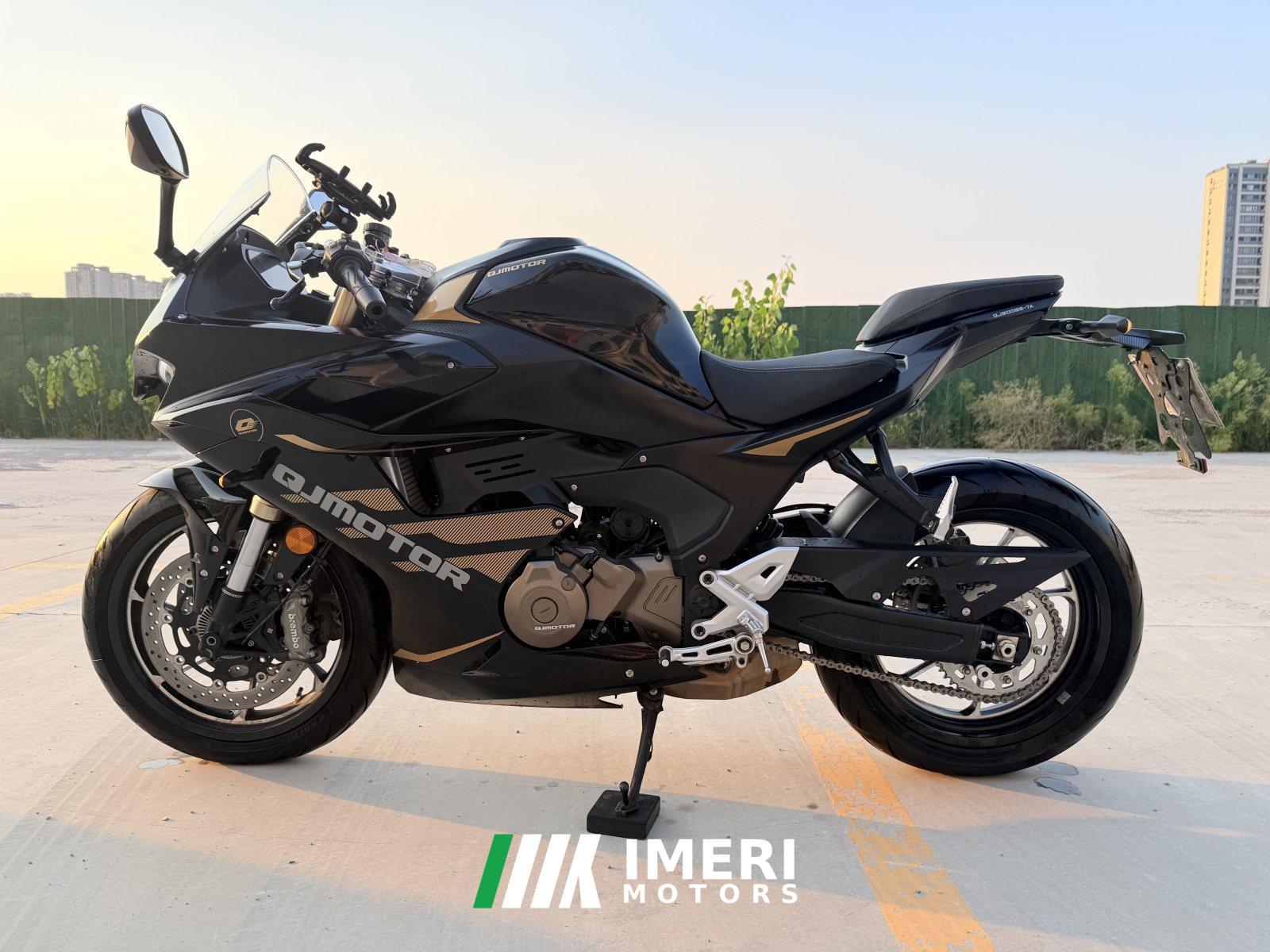 2024 QJMOTOR Roewe i5 550 / Sai 550 *(Context-dependent, usually referring to the motorcycle "Sai 550" or Roewe car v