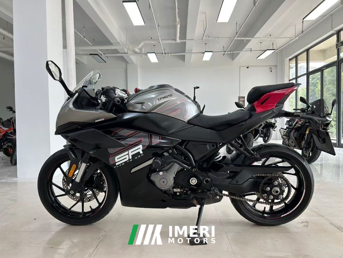 2023 CFMOTO 250SR