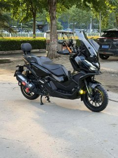 Honda ADV350 - ფოტო 2