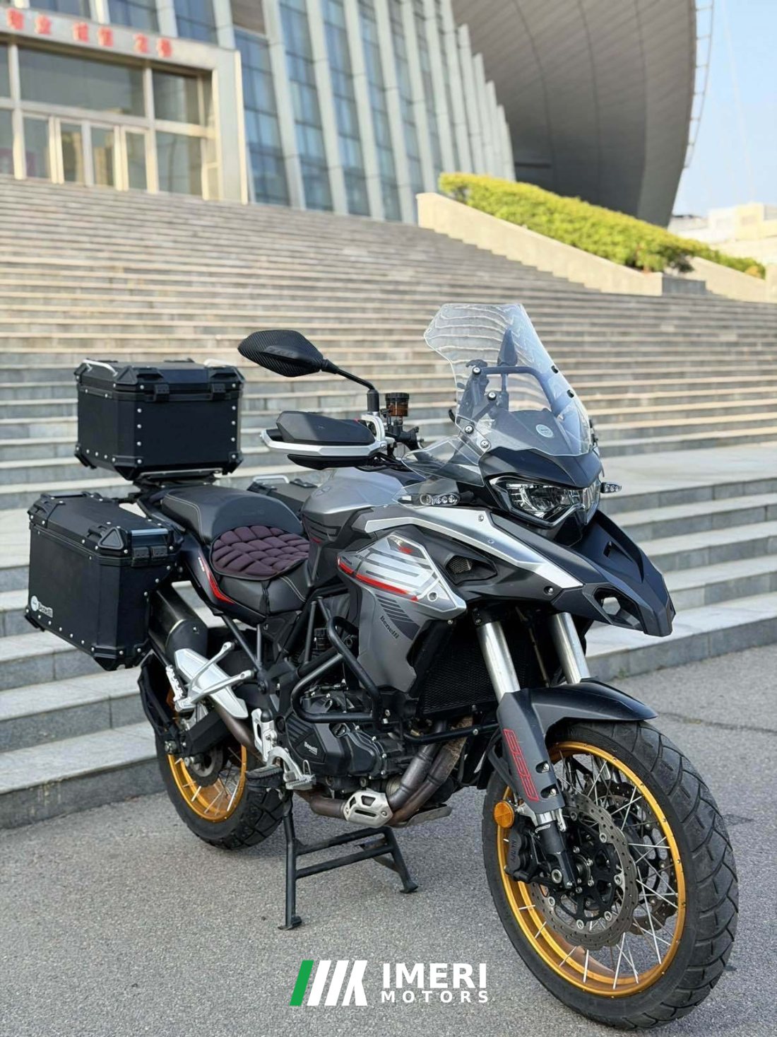 Benelli TRK552 550 cc - motorcycle from China