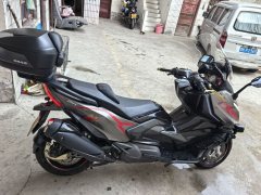 KYMCO AK550 - фото 3