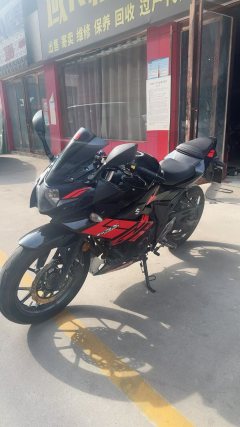 Haojue Suzuki GSX250R - ფოტო 1