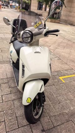 Sundiro Honda NS125LA - ფოტო 1