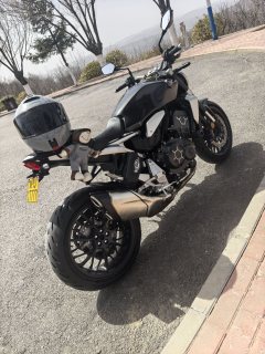 Honda CB1000R - photo 1