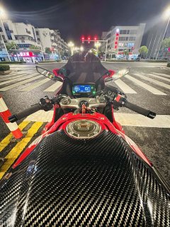 Honda CBR650R - ფოტო 10