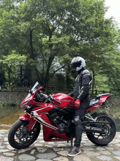 Honda CBR650R - ფოტო 8