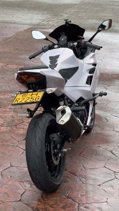 Kawasaki Ninja 400 - фото 8