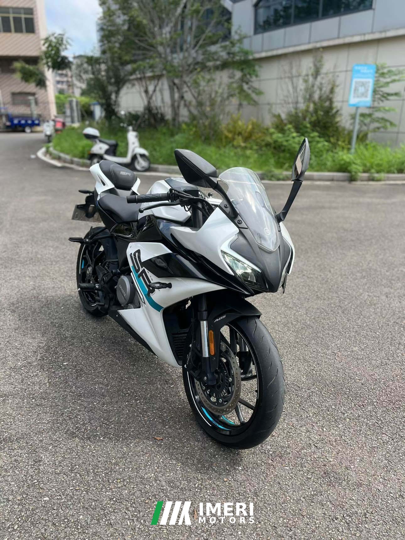 2023 CFMOTO 250SR