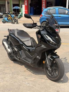 Honda ADV350 - photo 2
