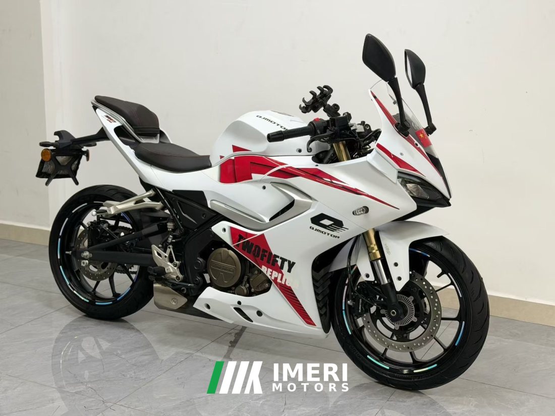 QJMOTOR SRK 250 - motorcycle from China