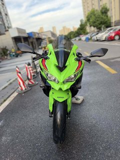 Kawasaki ZX-4R 400 cc - ფოტო 4