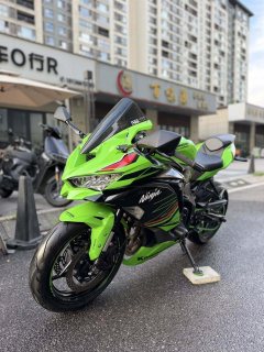 Kawasaki ZX-4R 400 cc - ფოტო 5