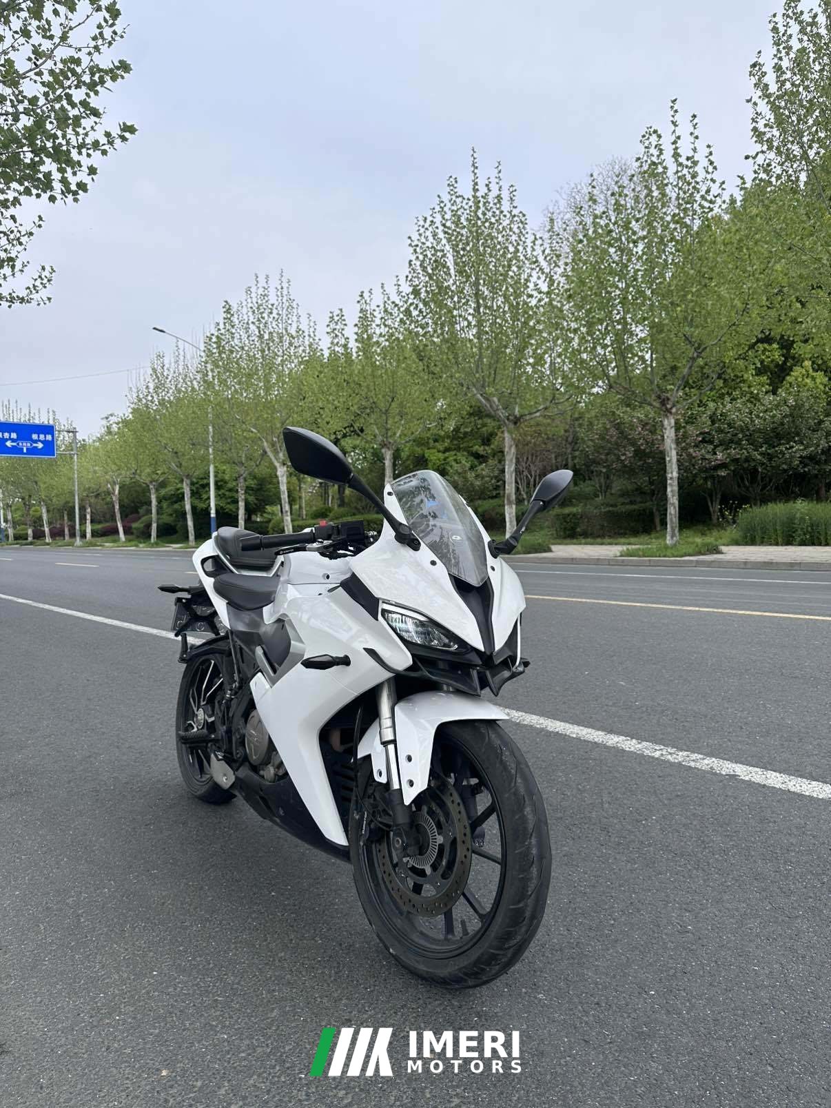 2021 QJMOTOR SRK 250