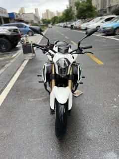 Benelli TNT600i - ფოტო 3