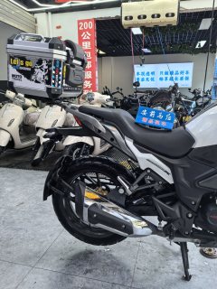 Wuyang Honda Sundiro CB190X - photo 2