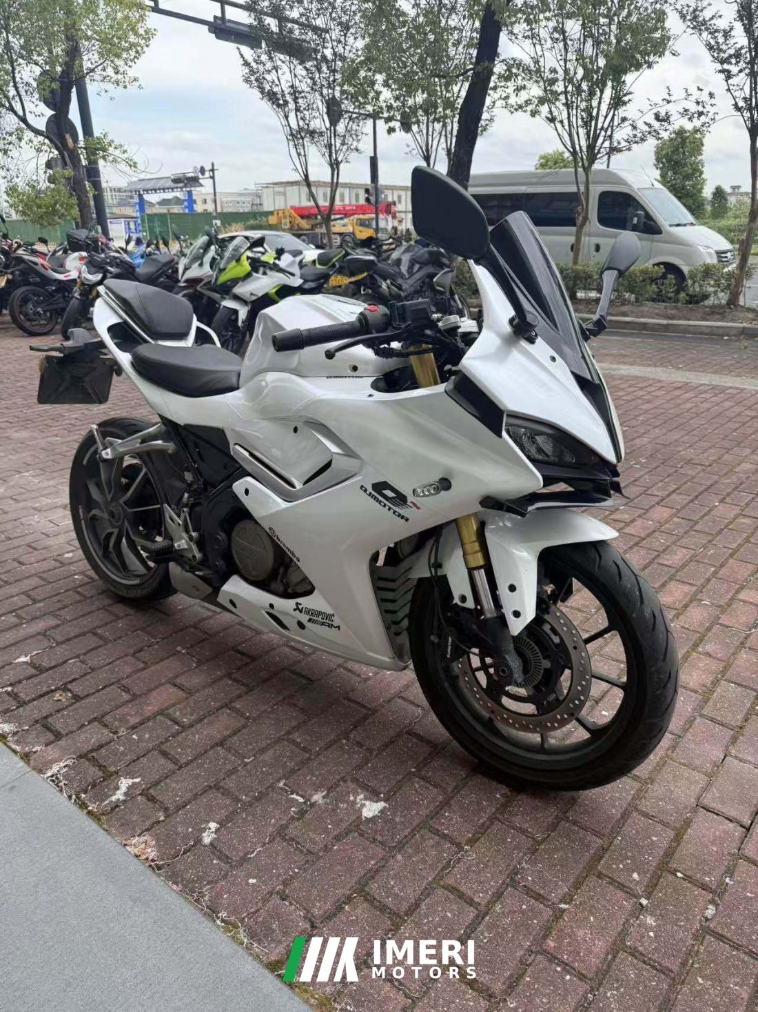 QJMOTOR SRK 250 - მოტოციკლი ჩინეთიდან