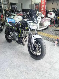 Kawasaki Z650 - ფოტო 3