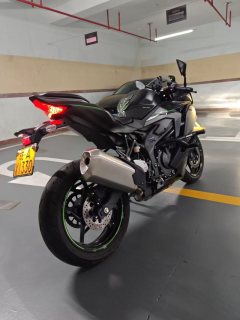 Kawasaki ZX-4R 400 cc - photo 2