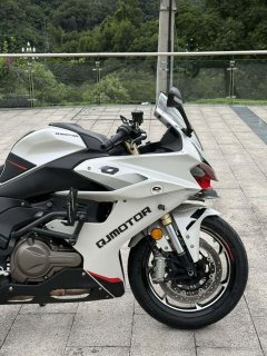 QJMOTOR Roewe i5 550 / Sai 550 *(Context-dependent, usually referring to the motorcycle "Sai 550" or Roewe car v - photo 5
