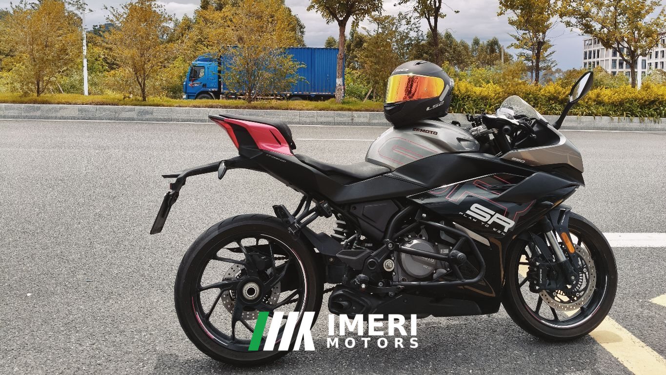 2023 CFMOTO 250SR