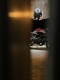 MV Agusta Brutale 1000 - ფოტო 3