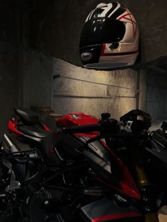 MV Agusta Brutale 1000 - ფოტო 4