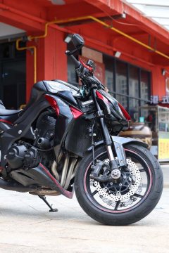 Kawasaki Z1000 - ფოტო 3
