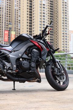 Kawasaki Z1000 - ფოტო 4
