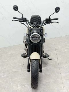 QJMOTOR Flash 300 - фото 5