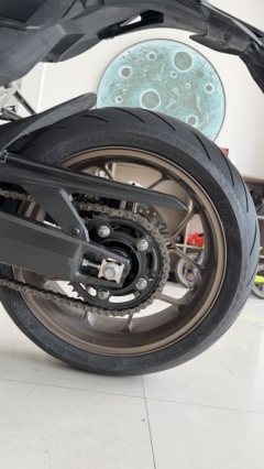 Honda CB650R - ფოტო 4
