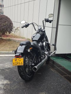 Harley-Davidson Street Bob 1923 cc - ფოტო 2