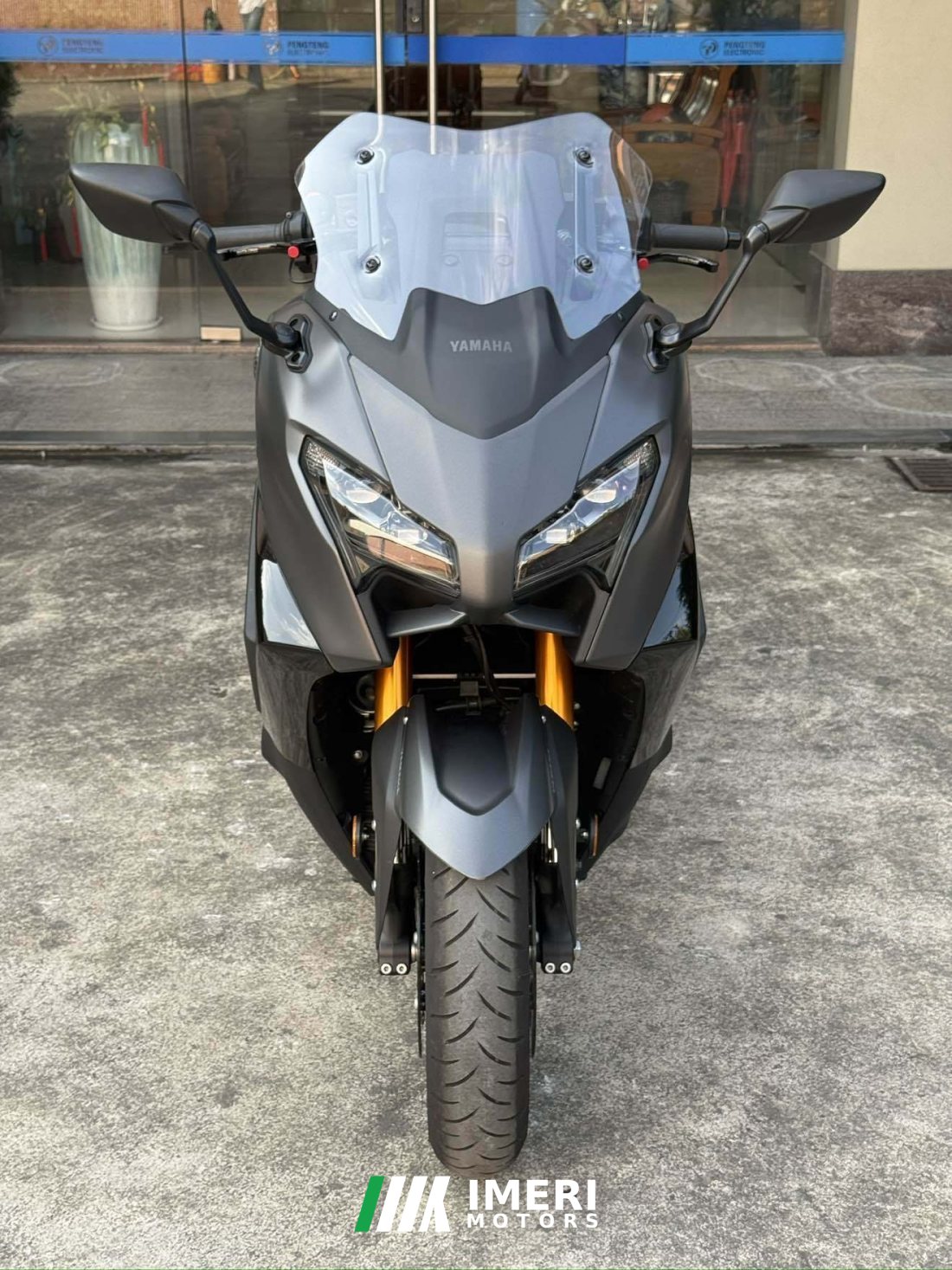 Yamaha TMAX 560 cc - motorcycle from China