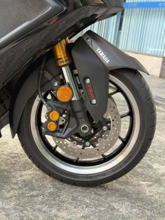 Yamaha TMAX 560 cc - photo 10