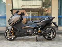 Yamaha TMAX 560 cc - photo 3