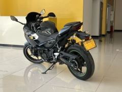 Kawasaki Ninja 400 - ფოტო 3