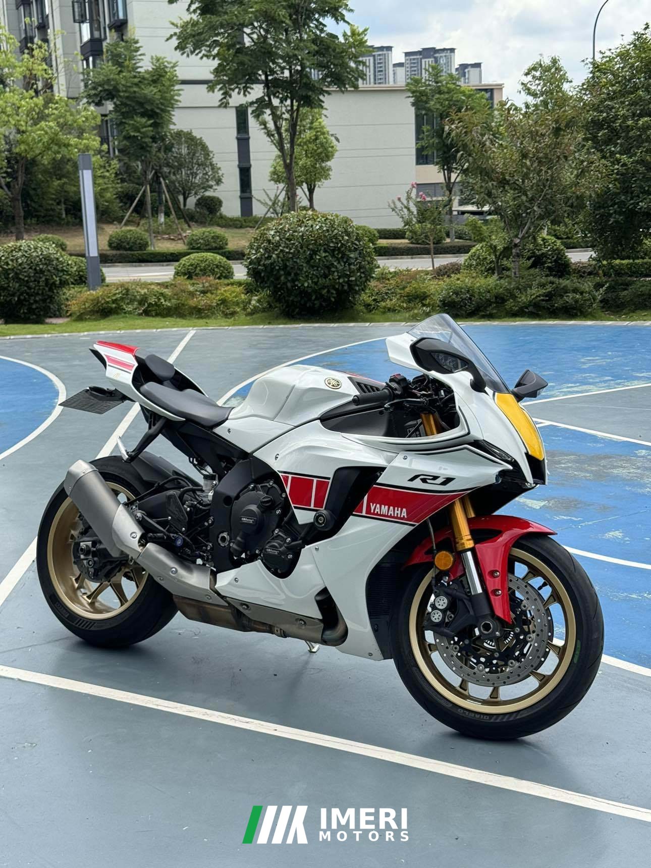 2022 Yamaha YZF-R1 1000 cc