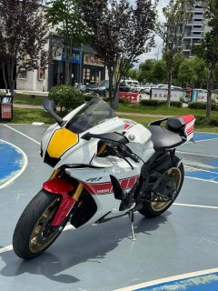 Yamaha YZF-R1 1000 cc - ფოტო 2