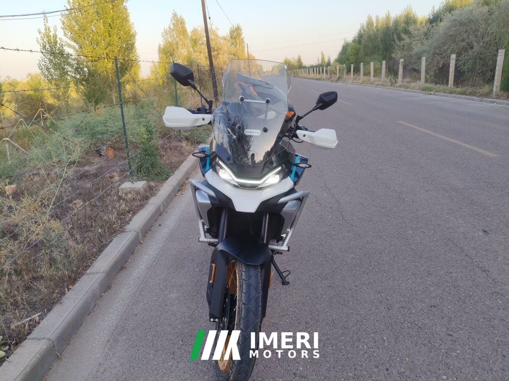2025 CFMOTO 700MT