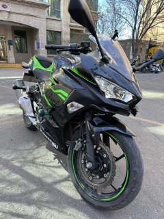 Kawasaki Ninja 400 - ფოტო 4