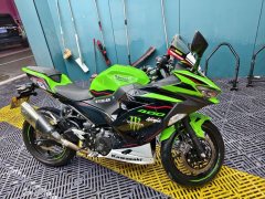 Kawasaki Ninja 400 - ფოტო 1