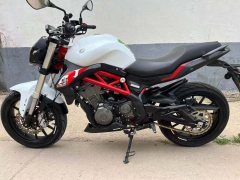 Benelli TNT 300 / BN 302S - photo 2
