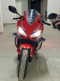 Honda CBR650R - photo 1