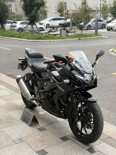 Haojue Suzuki GSX250R - ფოტო 1