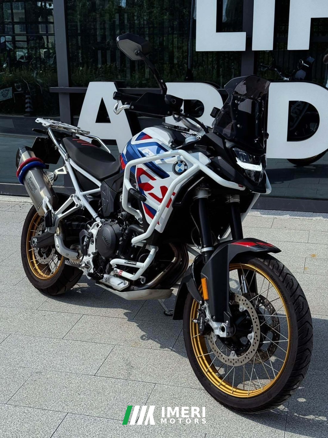 BMW F 900 GS - мотоцикл из Китая