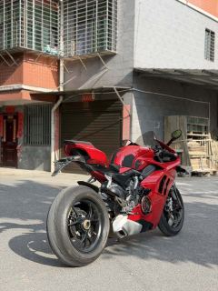 Ducati Panigale V4 1100 cc - ფოტო 9