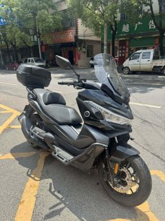 Voge SR4 Max 350 cc - ფოტო 1