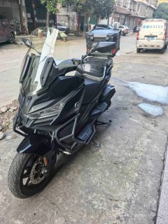 Voge SR4 Max 350 cc - ფოტო 1