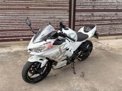 Kawasaki Ninja 400 - ფოტო 3